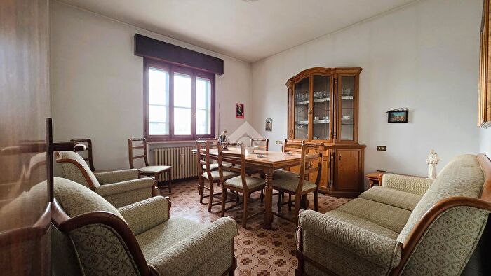 Casa quadrilocale in vendita in Borgo Virgilio