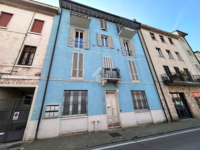 Case in Vendita e in Affitto - 2