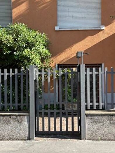 Appartamento trilocale in affitto in Corso San Gottardo, Milano