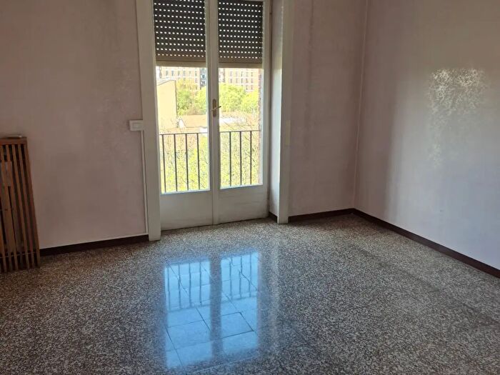 Appartamento trilocale in vendita in Via Passo Sella, Milano