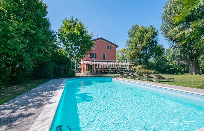 Casa con 6 locali in vendita in Via Stradello Lama, Soliera