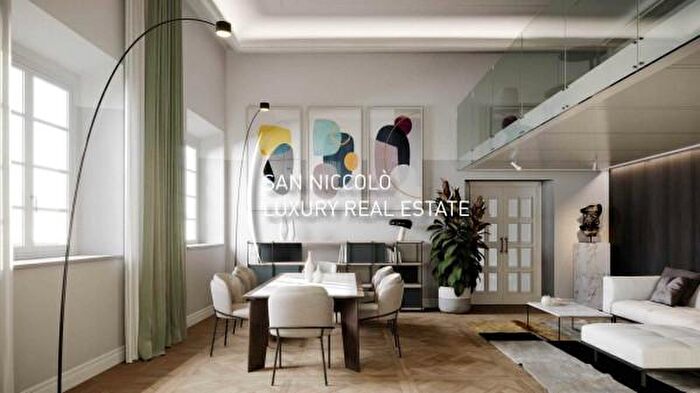 Appartamento con 6 locali in vendita in Via San Martino, Fiesole