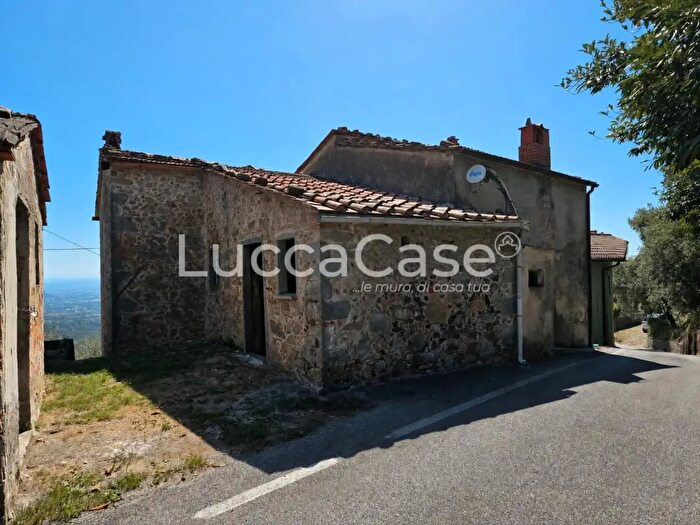Casa trilocale in vendita in Capannori