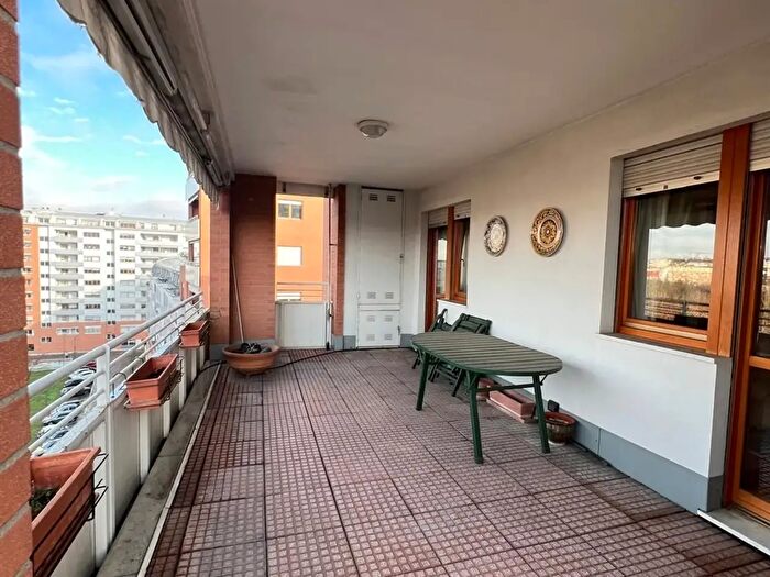 Appartamento con 5 locali in vendita in Corso Trapani, Torino