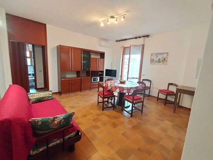 Appartamento bilocale in affitto in Viale Europa, Cassarello Senzuno Salciaina, Follonica