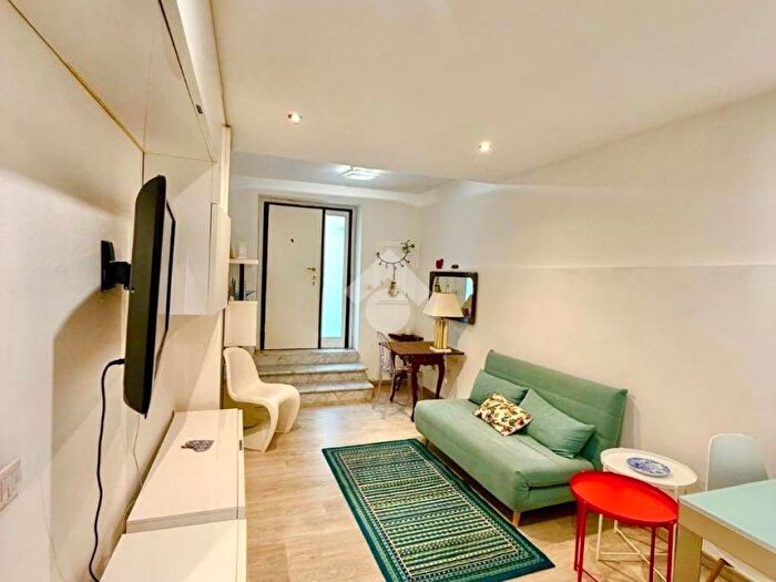 Appartamento bilocale in affitto in Via Sigismondo Arquer, Marina, Cagliari