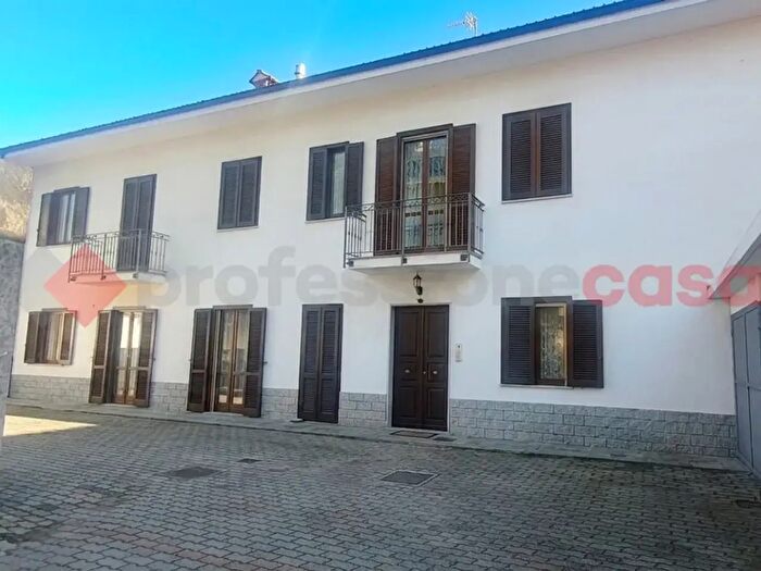 Appartamento trilocale in affitto in Via Martiri XXI, Pinerolo