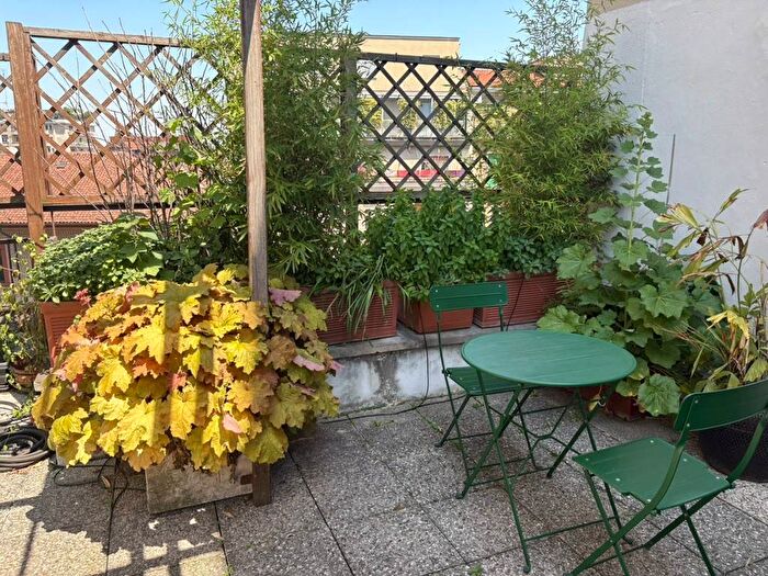 Appartamento trilocale in affitto in Via Edmondo De Amicis, Sant'Ambrogio, Milano