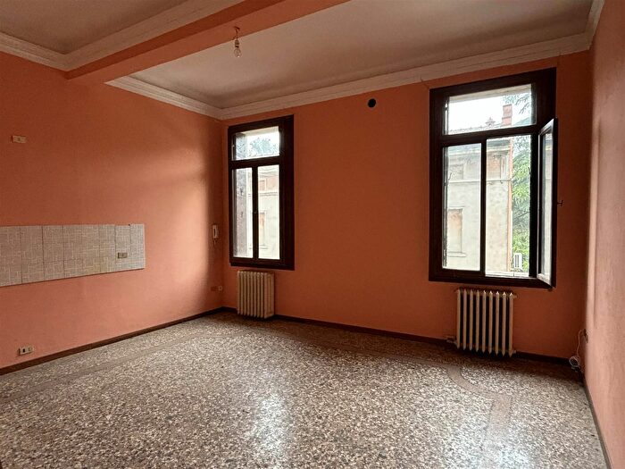 Appartamento trilocale in vendita in Lendinara