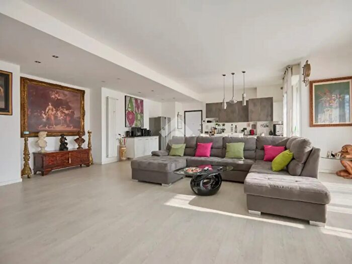 Appartamento quadrilocale in vendita in Via Tremana, Bergamo