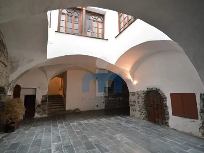 Appartamento quadrilocale in vendita in Via De Simoni, Bormio