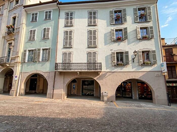 Appartamento bilocale in affitto in Piazza Santa Maria Maggiore, Breo, Mondovì