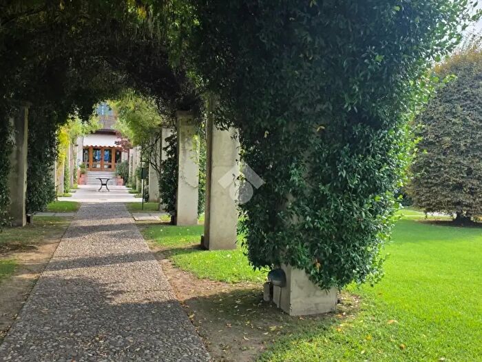 Appartamento bilocale in affitto in Via Colombera, Iseo