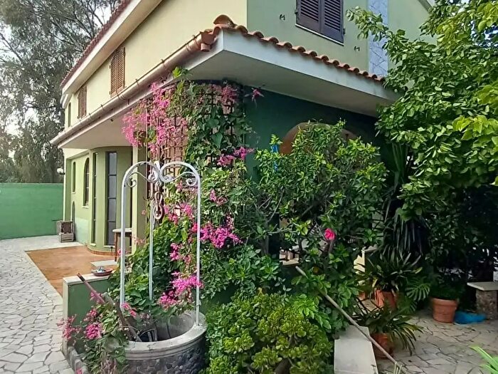 Casa con 5 locali in vendita in Quartu SantElena