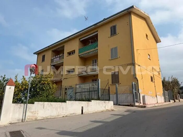 Appartamento trilocale in vendita in Via Giacomo Matteotti, Rodi Garganico