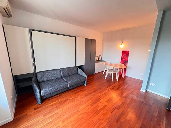 Appartamento monolocale in affitto in Via Desenzano, Gambara, Milano