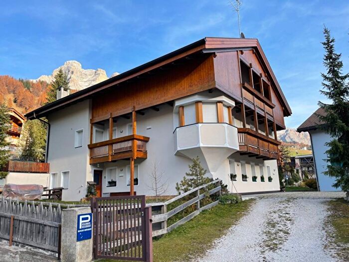 Appartamento bilocale in affitto in San Cassiano, Badia