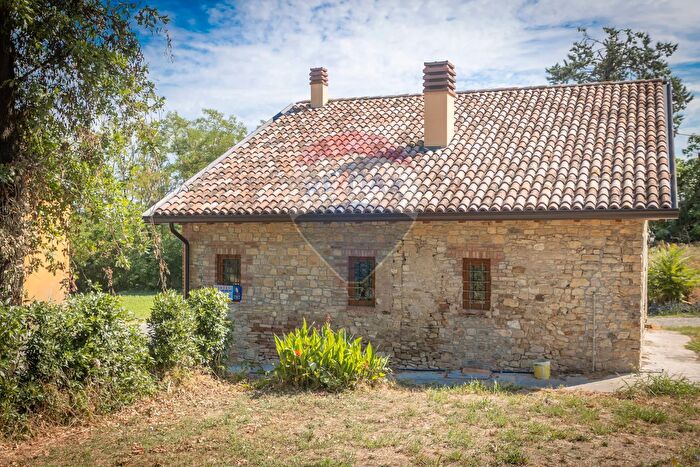 Casa quadrilocale in vendita in Località Centro di Scipione, Salsomaggiore Terme