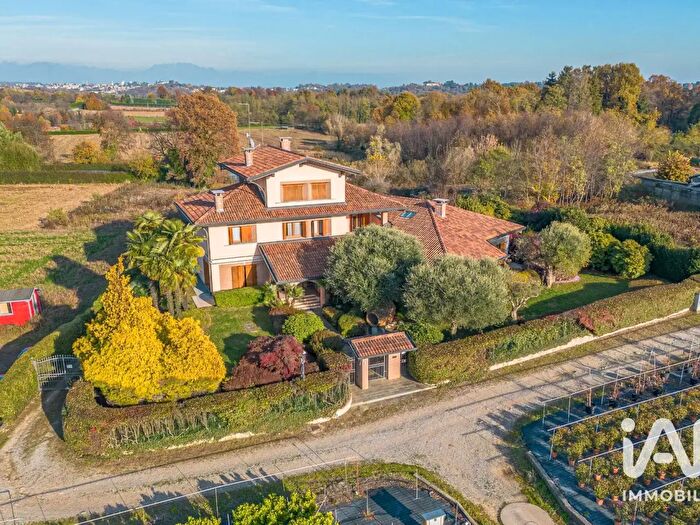 Casa con 8 locali in vendita in Via Statale dei Giovi, Vertemate Con Minoprio