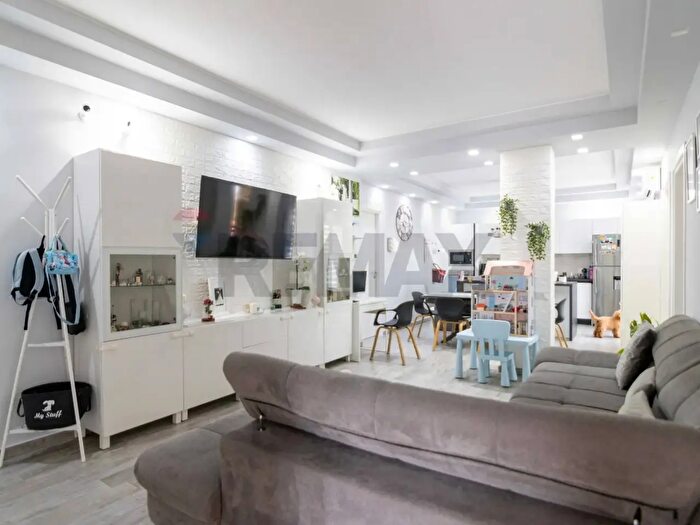 Appartamento quadrilocale in vendita in Via Cannata, San Pietro Clarenza