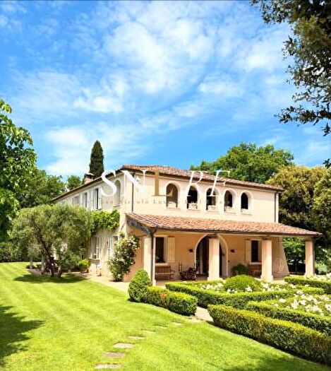 Casa con 6 locali in vendita in Via Achille Grandi, Buonconvento