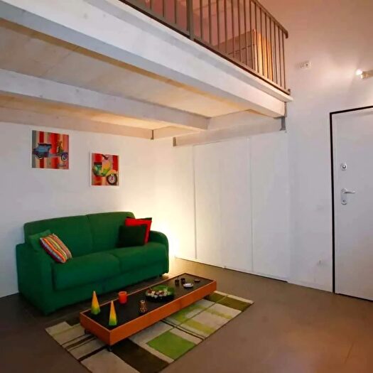 Appartamento monolocale in affitto in Via Raffaele Cadorna, Roma