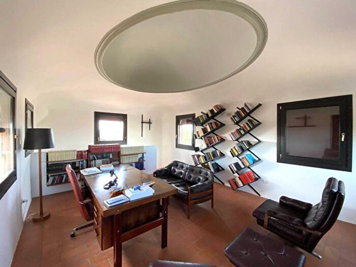 Appartamento con 6 locali in affitto in Via Montebello, Centro Storico, Ferrara