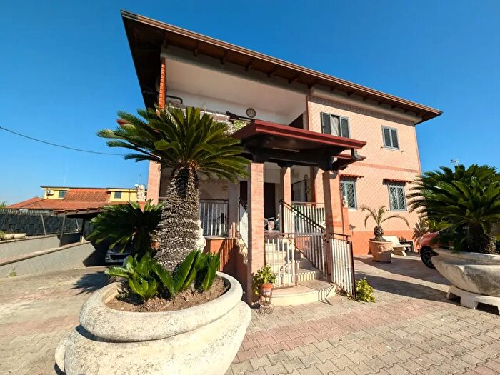 Casa quadrilocale in vendita in Via F Galiani, Quarto