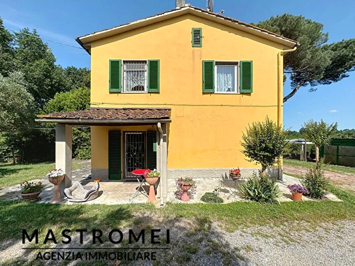 Casa con 5 locali in vendita in Via Malemerende, Fucecchio