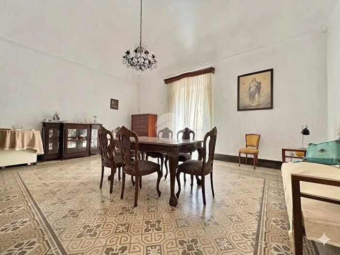 Casa con 7 locali in vendita in Via Torquato Tasso, Alcamo