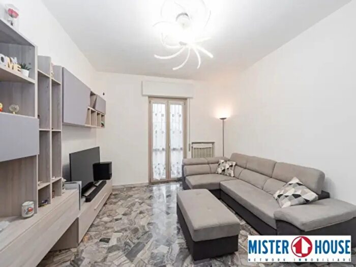 Appartamento trilocale in vendita in Via Don Lorenzo Milani, Nova Milanese