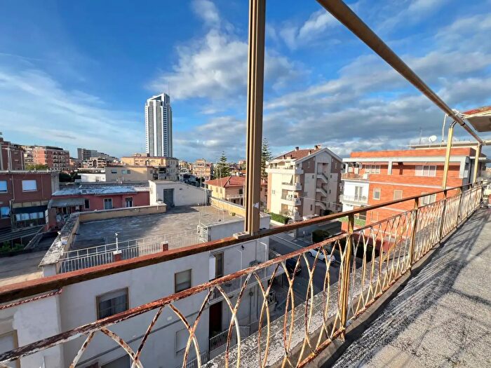 Appartamento quadrilocale in vendita in Via Calatafimi, Latina