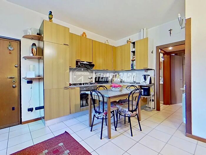 Appartamento trilocale in vendita in Vicolo Como, Lissone