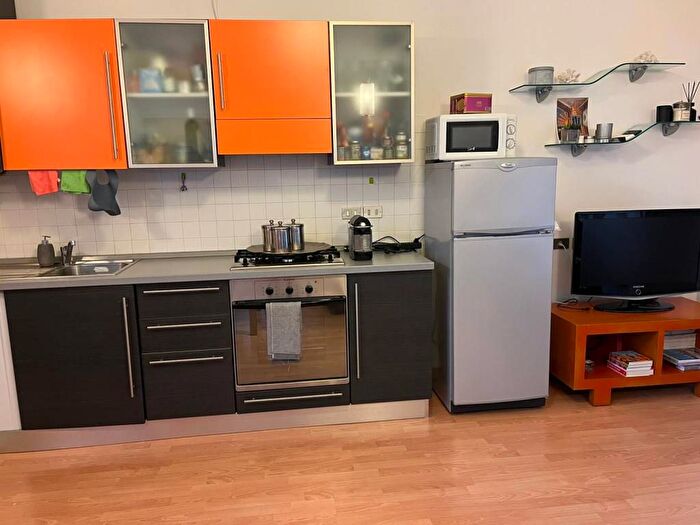 Appartamento bilocale in affitto in Viale Stelvio, Farini, Milano