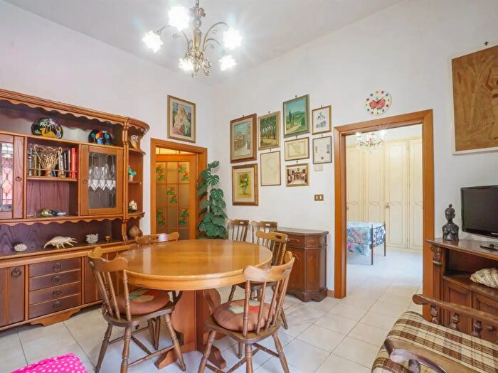 Casa quadrilocale in vendita in Montecatini Terme