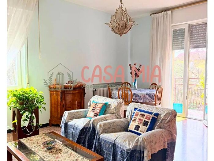 Appartamento quadrilocale in vendita in Via Alessandria, Piacenza