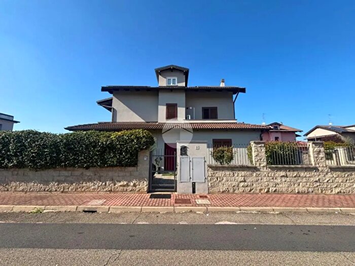 Casa quadrilocale in vendita in Via Oriana Fallaci, Vercelli