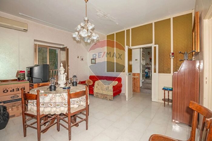 Casa trilocale in vendita in Via Celso, Caltagirone