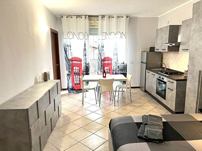 Appartamento monolocale in affitto in Via dei Livelli, Centro, Caselle Lurani