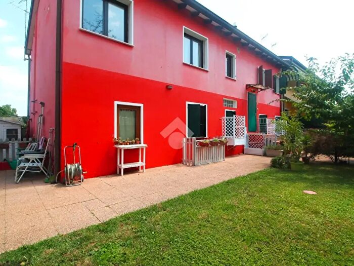 Casa quadrilocale in vendita in Via Asseggiano, Venezia