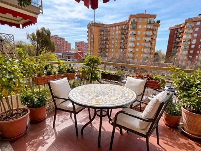 Appartamento quadrilocale in vendita in Viale Giovanni Suzzani, Milano