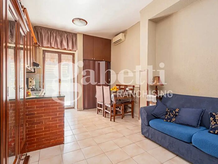 Appartamento trilocale in vendita in Via Marano Pianura, Marano Di Napoli