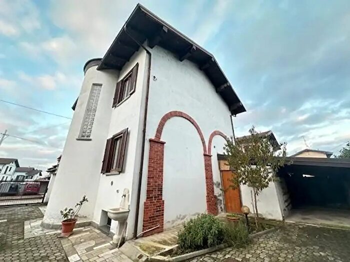 Casa quadrilocale in vendita in Gambolo