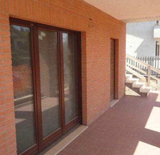 Appartamento con 6 locali in vendita in Isernia