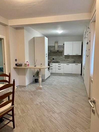 Appartamento trilocale in affitto in Caino, Caino