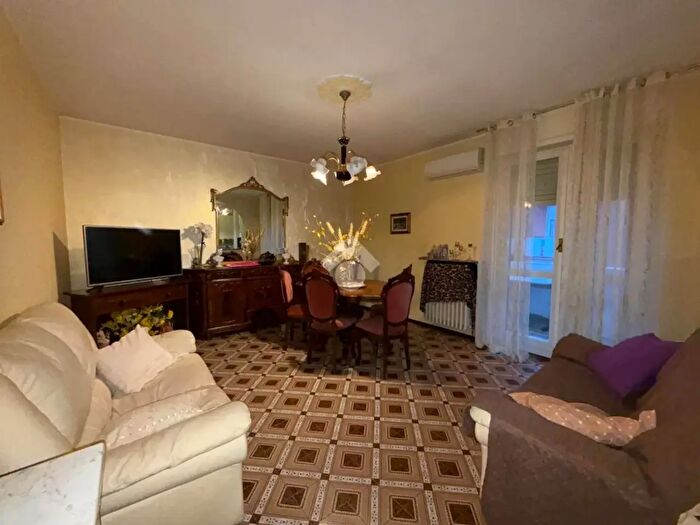 Appartamento trilocale in vendita in Via Boito, Trecate