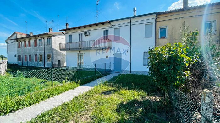 Casa con 5 locali in vendita in Via Albersano, Riva del Po