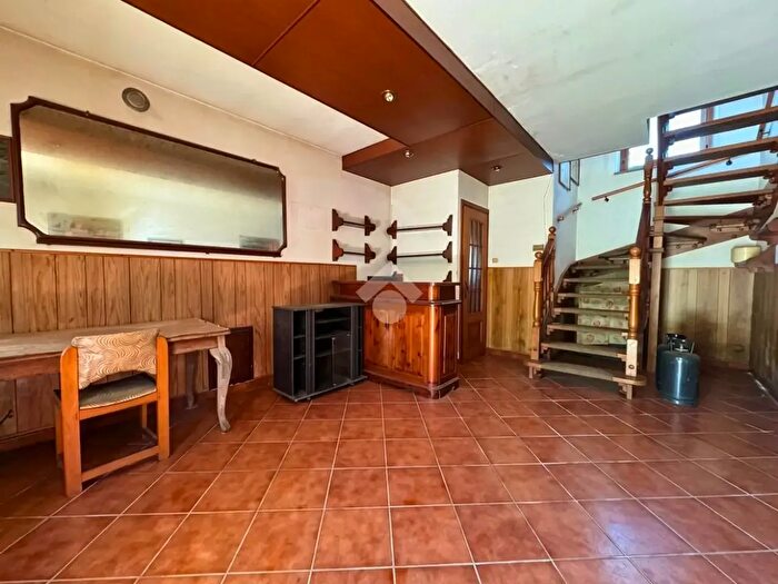 Casa con 5 locali in vendita in Via Operai, Crova
