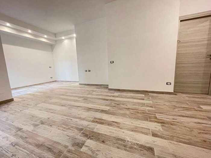 Appartamento trilocale in affitto in Via Pupinia, Torre Gaia, Roma