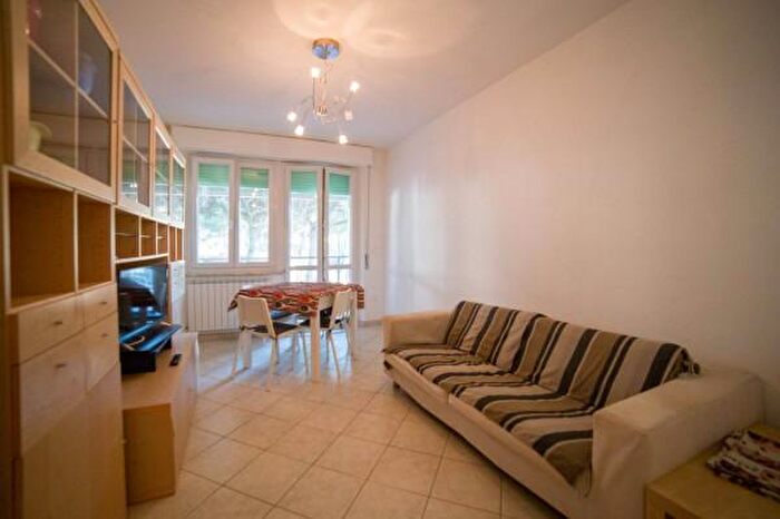 Appartamento trilocale in affitto in Viale Giosuè Carducci, Comacchio